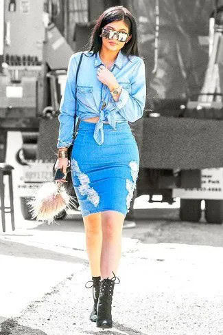 Light Blue Knotted Chambray Shirt with High Rise Bodycon Mini Ripped Denim Skirt