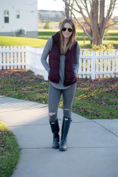 Grey Tunic Long Sleeve Tee with Black Hooded Vest & Ripped Jeans