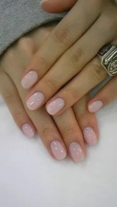 Nude nails