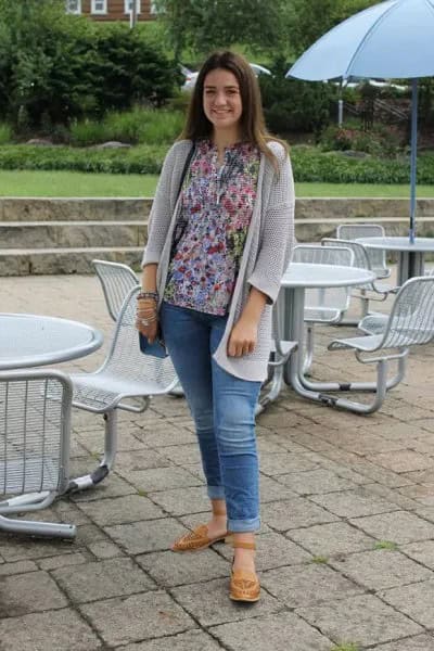 Light Grey Cardigan with Floral Printed Blouse & Cuffed Jeans