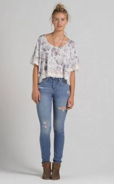 White Floral Printed Blouse with Light Blue Ripped Super Skinny Jeans