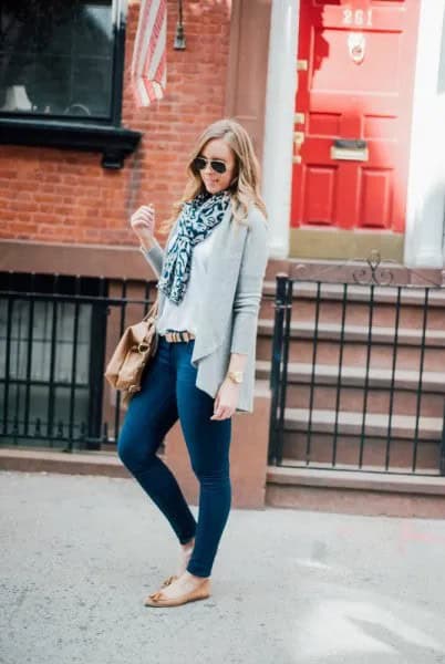 Casual Cardigan with Navy Blue Skinny Jeans & White Blouse