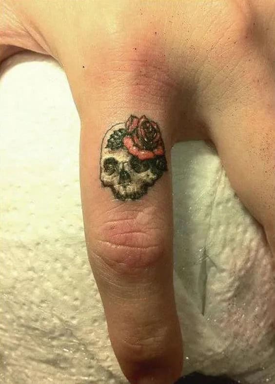 SMALL SKULL TATTOOS