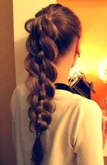 Cute Ponytail Hairstyles for Long Hair