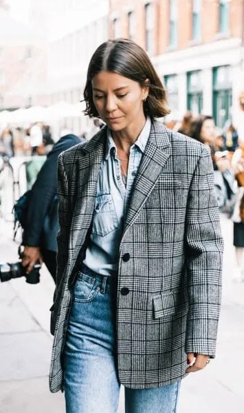 Oversized Blazer with Chambray Shirt & Mom Jeans