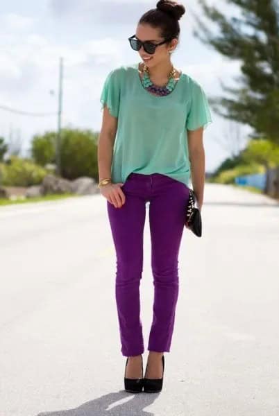 Light Grey T Shirt with Purple Skinny Jeans & Statement Necklace