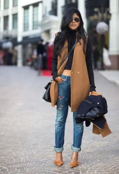 Green Sleeveless Trench Coat with Black Turtleneck Cropped Sweater