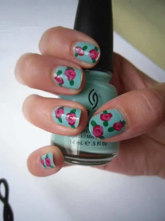 Pastel Floral Manicure