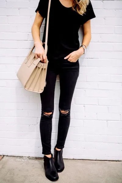 Black Tee with Ripped Knee Matching Skinny Jeans