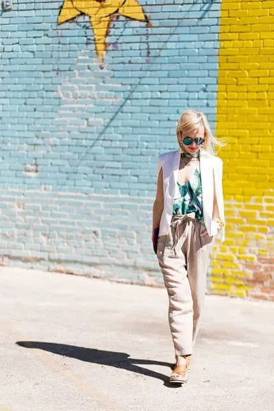 Grey Printed Scoop Neck Sleeveless Blouse with White Vest