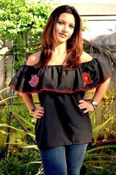 Black Off The Shoulder Mexican Peasant Blouse & Skinny Jeans