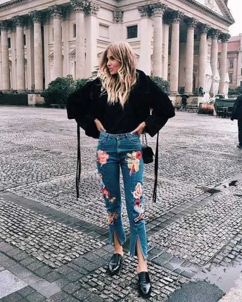 Embroidery Jeans and Black Short Jacket