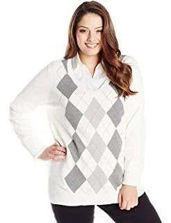 White and Grey V Neck Relaxed Fit Pullover Sweater with Black Jeans