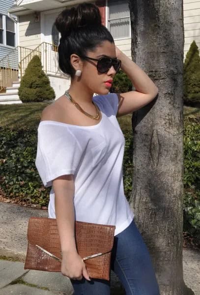 White One Shoulder T Shirt with Skinny Jeans & Gold Choker Necklace