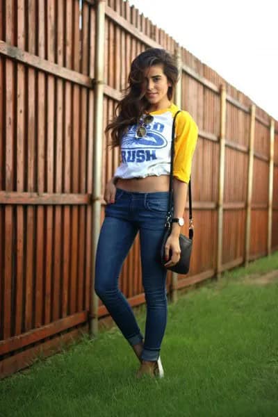 Yellow and White Cropped Baseball Tee with Skinny Jeans