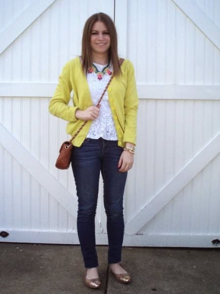 Yellow Cardigan with White Lace Top & Skinny Jeans