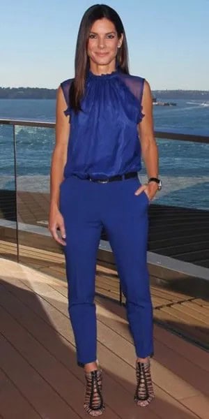 Blue Sleeveless Blouse with Matching Cropped Pants