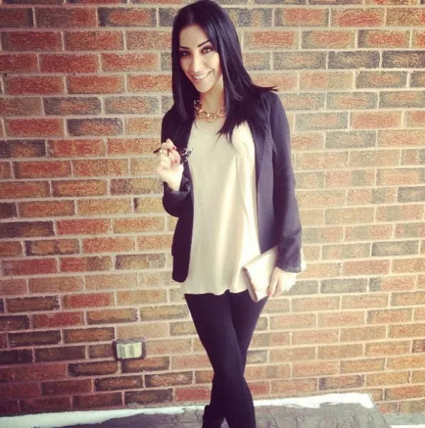 Gold Chain Necklace with Blush T Shirt & Black Blazer