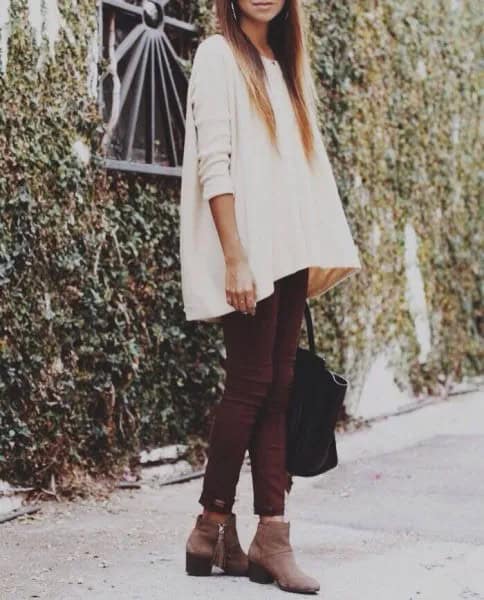 White Tunic Sweater with Skinny Jeans & Grey Leather Ankle Boots