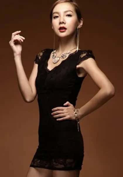 Black Cap Sleeve V Neck Super Mini Bodycon Lace Dress