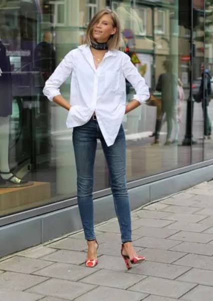 White Shirt with Black Choker & High Rise Skinny Jeans