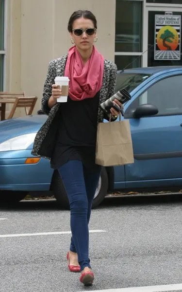 Black and White Patterned Blazer with Tunic Top & Skinny Jeans