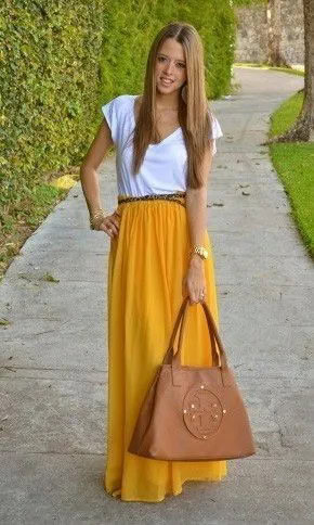 Casual maxi skirt outfits