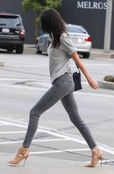 Grey Short Sleeve T Shirt with Matching Skinny Jeans & Cut Out Heels