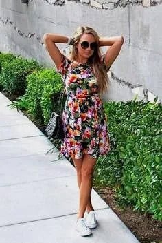 Short Sleeve Floral Dress with White Low Top Converse