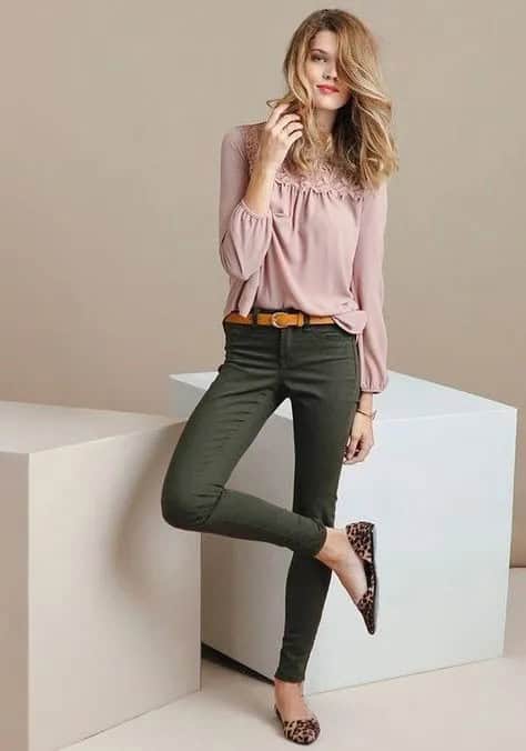 Romantic Blouse & Green Skinny Jeans