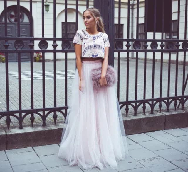 White and Blue Printed Cropped T Shirt with Flowy Tulle Skirt