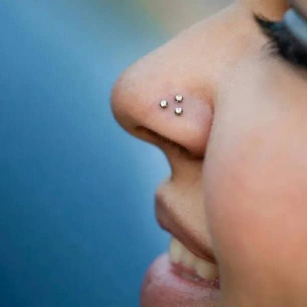 Double Nose Piercing (Nostril)