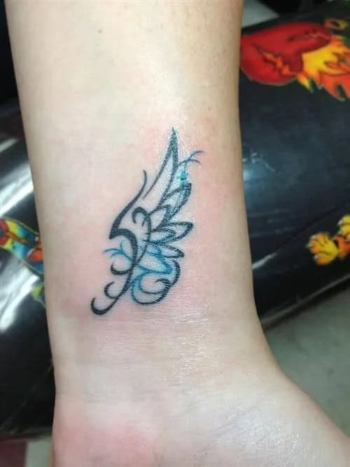 WING TATTOOS are the symbol of lightness and spirituality.