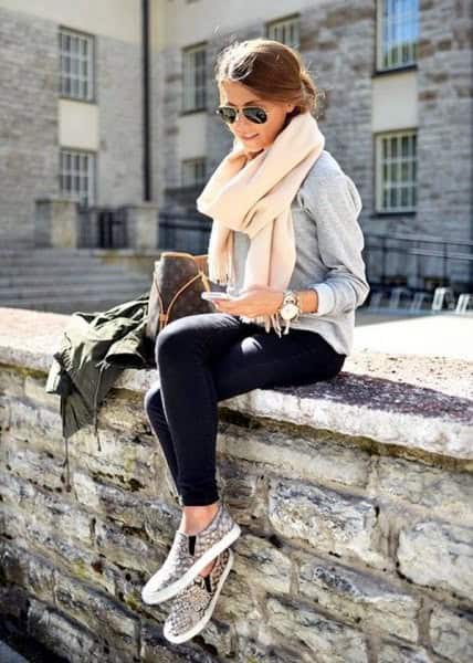 White Cashmere Scarf with Grey Sweatshirt & Black Leggings