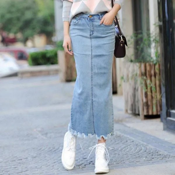 Light Blue Maxi Denim Skirt with Grey and White Patterned Knit Sweater