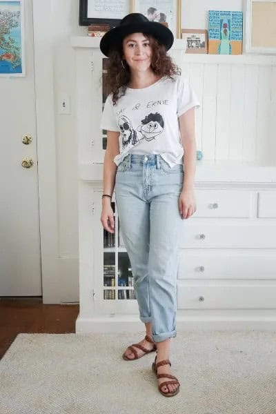 Black Felt Hat with White Graphic Tee & Mom Jeans