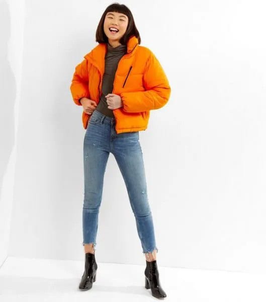 Short Yellow Puffer Jacket with High Rise Cropped Skinny Jeans