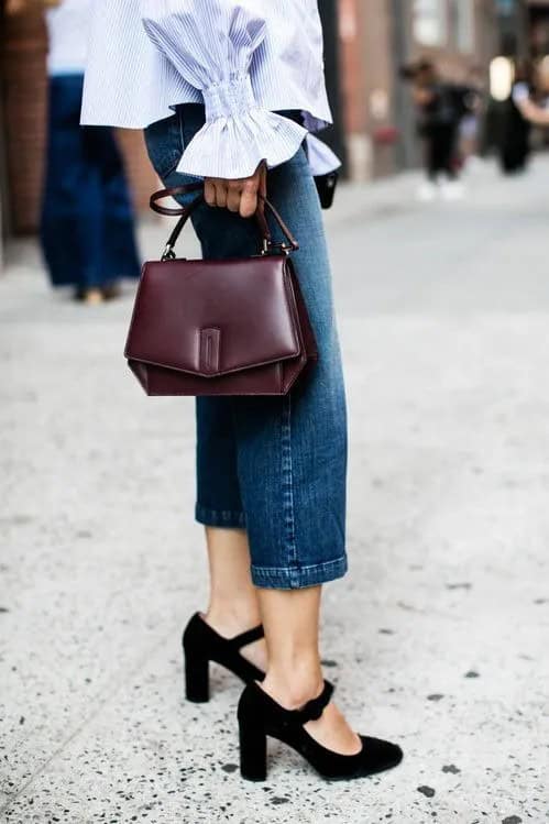 Cropped Jeans & Black Suede Heels