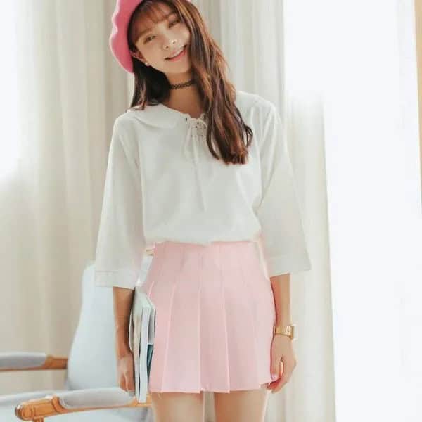 Wear with White Ribbon Blouse & Pink Painters’ Hat