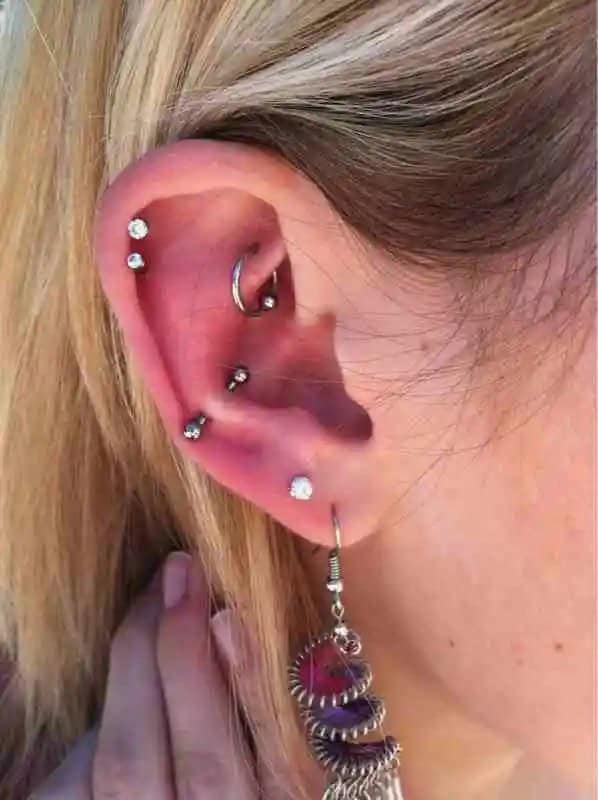 What is a snug piercing?