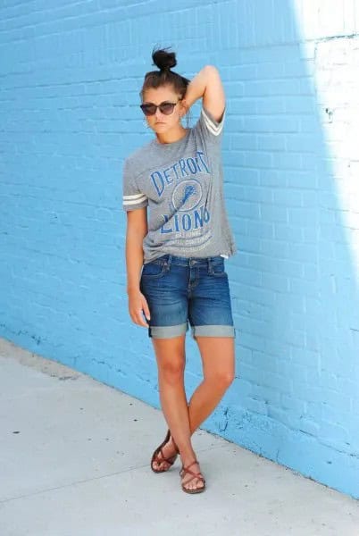 Grey Print Tee with Cuffed Denim Shorts