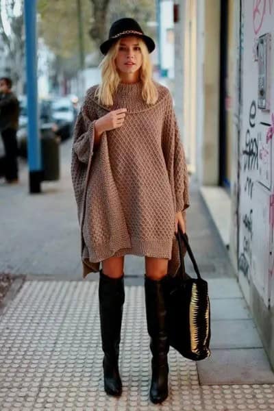 Green Big Sweater Dress with Black Felt Hat