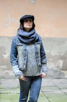 Black Flat Cap with Grey Sweater & Denim Jacket