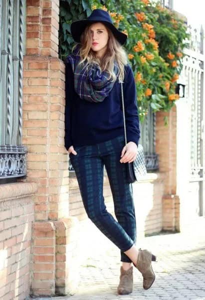 Grey and Navy Tartan Scarf with Matching Cropped Skinny Pants