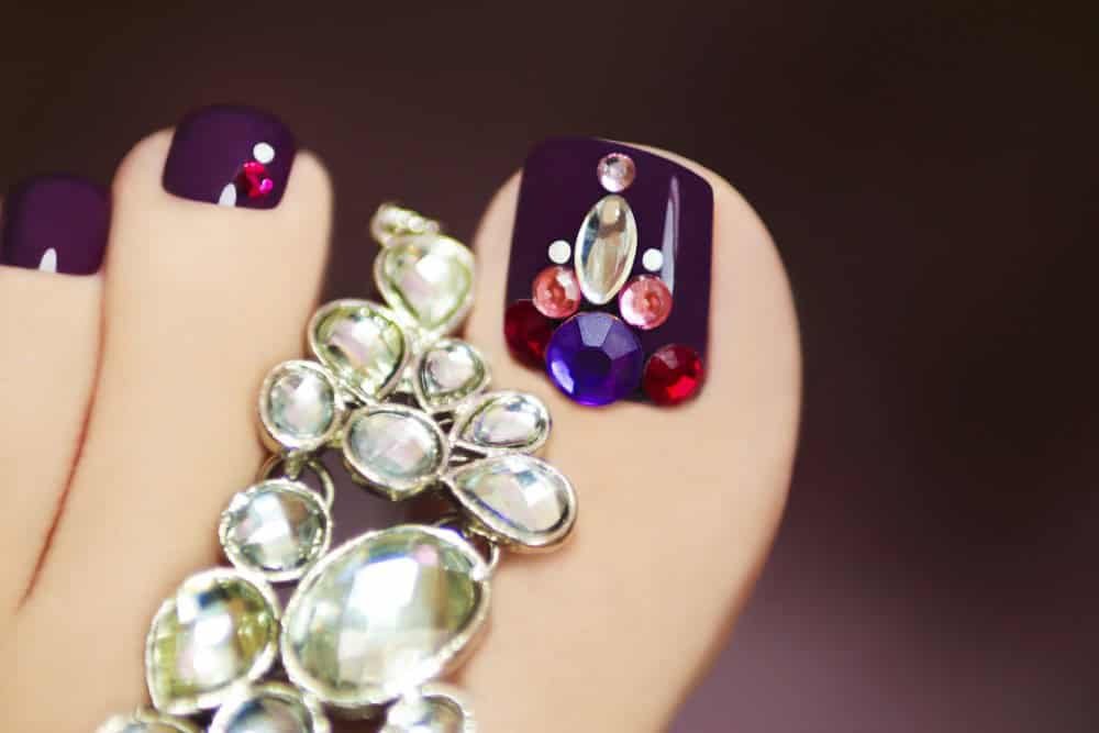 Toe nail art with crystals or rhinestones