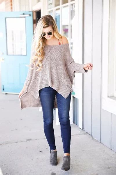 Grey Off Shoulder Slouchy Sweater with Dark Blue Skinny Jeans