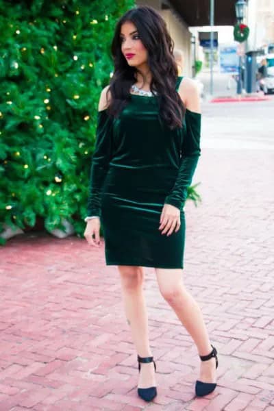 Cold Shoulder Green Velvet Bodycon Dress