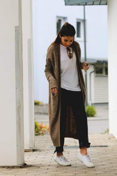 Maxi Hooded Cardigan with White Oversized Tee & Black Baggy Jeans