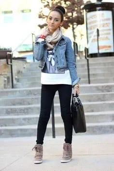 Blue Fitted Denim Jacket with White Print Tee & Grey Wedge Sneakers