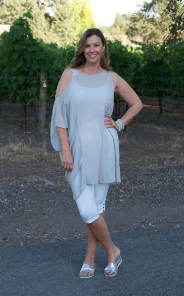 Light Grey Cold Shoulder Tunic Blouse with Silver Slide Sandals